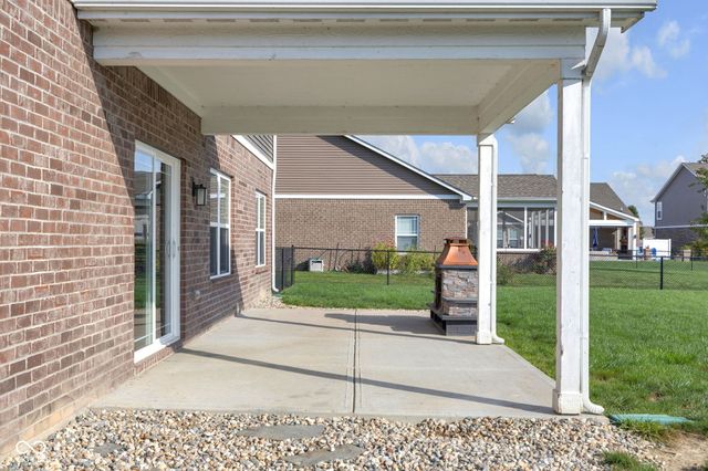 3317 S Ansley Drive, New Palestine, IN 46163