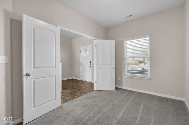 3317 S Ansley Drive, New Palestine, IN 46163