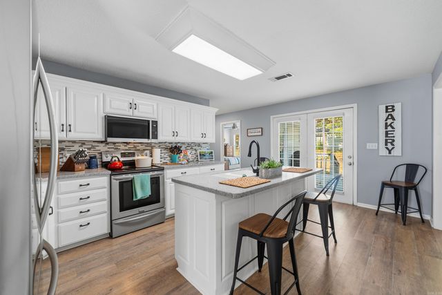 100 Stonebriar Drive, Hot Springs, AR 71913