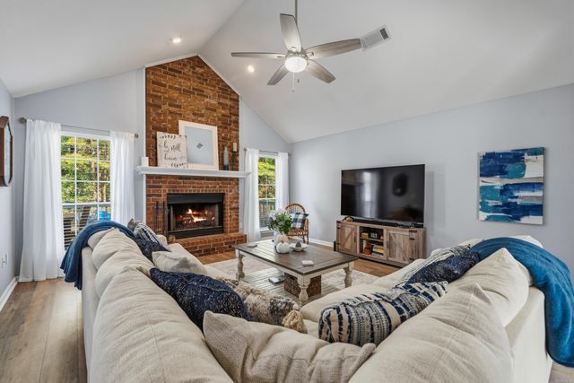 100 Stonebriar Drive, Hot Springs, AR 71913