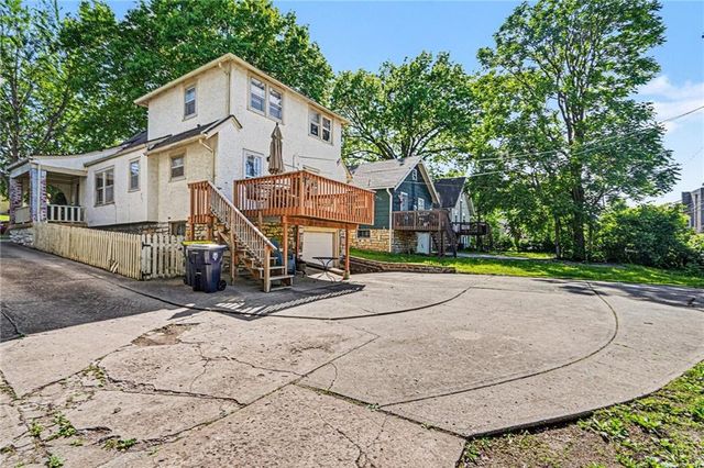 728 E 63rd Terrace, Kansas City, MO 64110