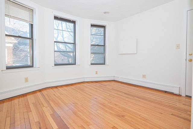 29 William St 22, Worcester, MA 01609