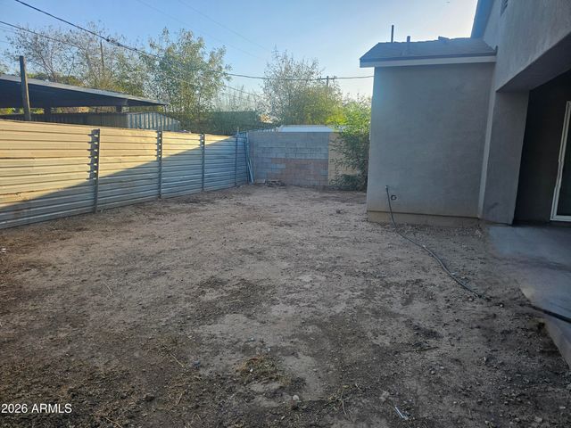 3021 W ALMERIA Road, Phoenix, AZ 85009