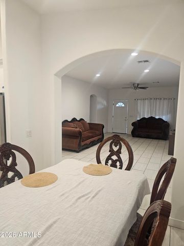 3021 W ALMERIA Road, Phoenix, AZ 85009