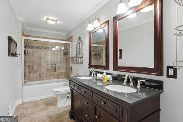 402 Emily Drive SW, Lilburn, GA 30047