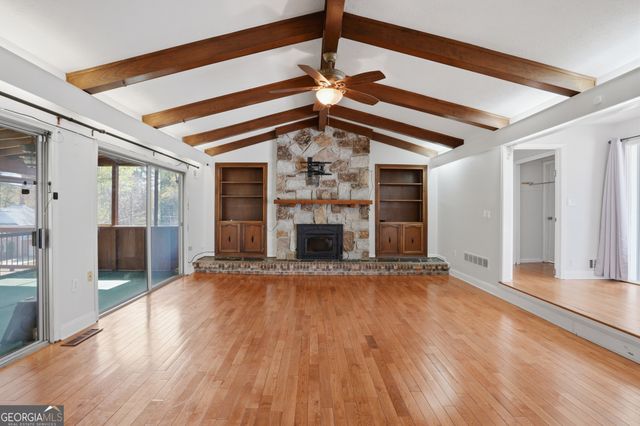 402 Emily Drive SW, Lilburn, GA 30047