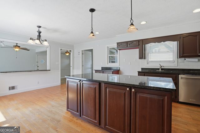 402 Emily Drive SW, Lilburn, GA 30047