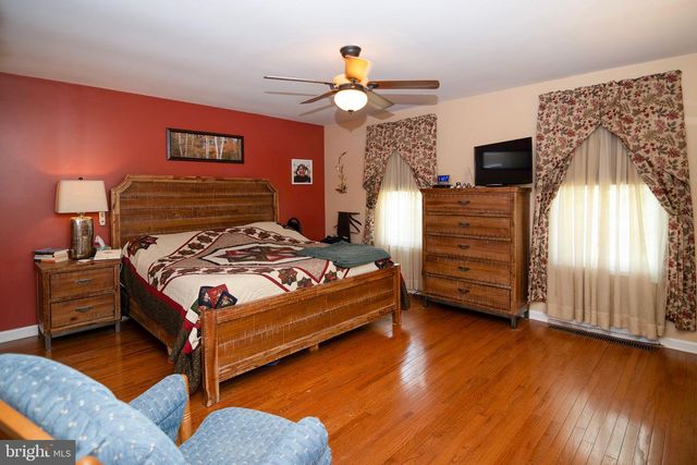 17 STAFFORD PL, Sicklerville, NJ 08081