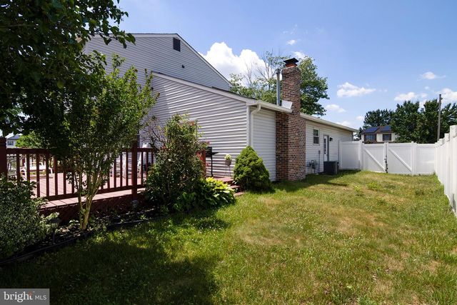 17 STAFFORD PL, Sicklerville, NJ 08081