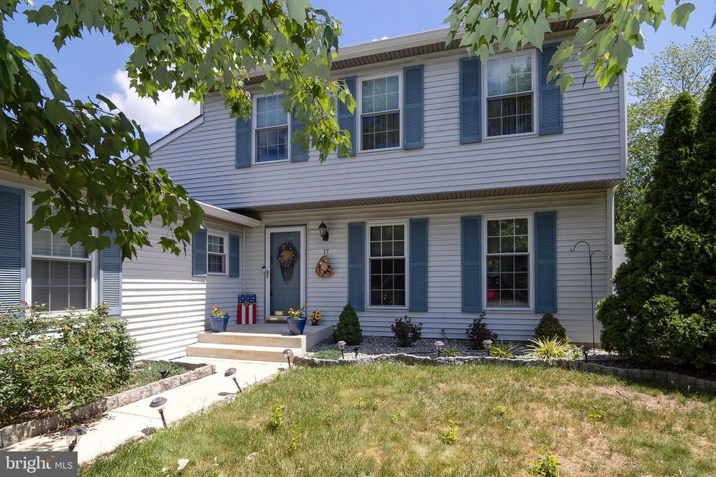 17 STAFFORD PL, Sicklerville, NJ 08081