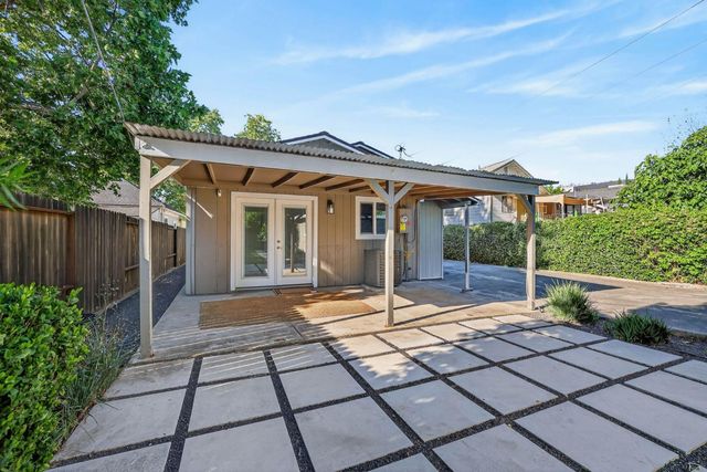 4330 3rd Ave, Sacramento, CA 95817