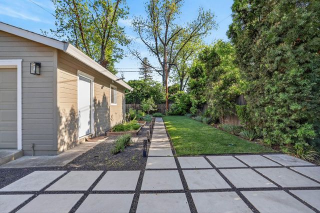 4330 3rd Ave, Sacramento, CA 95817