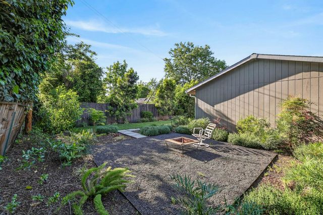 4330 3rd Ave, Sacramento, CA 95817