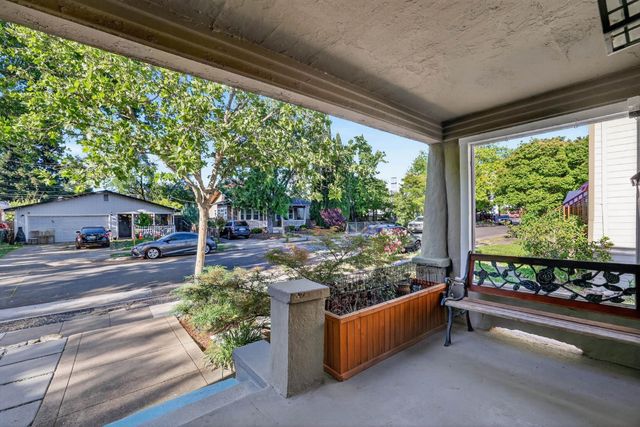 4330 3rd Ave, Sacramento, CA 95817