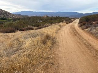 8 Wiley, Hemet, CA 92544