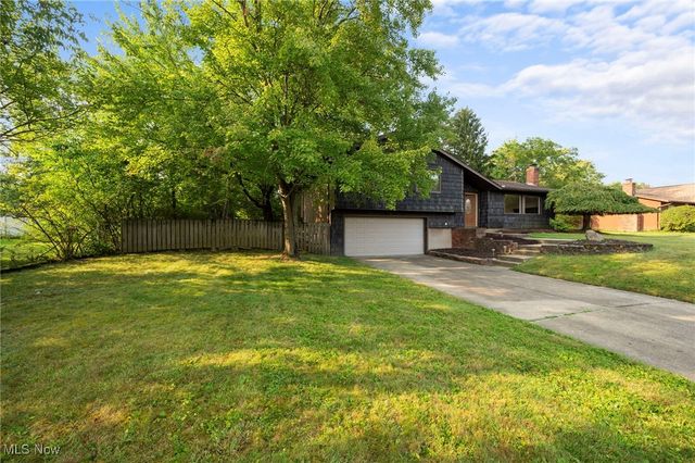 17159 Turkey Meadow Lane, Strongsville, OH 44136