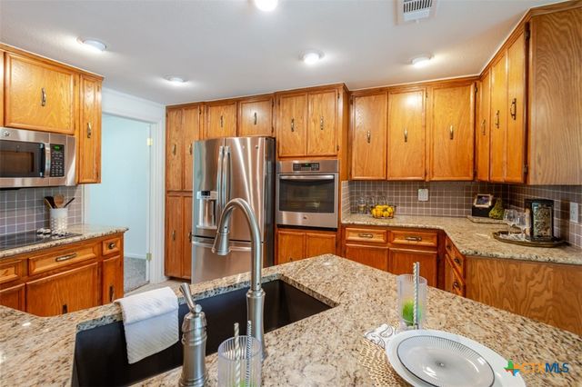 803 Bear Trail, Harker Heights, TX 76548