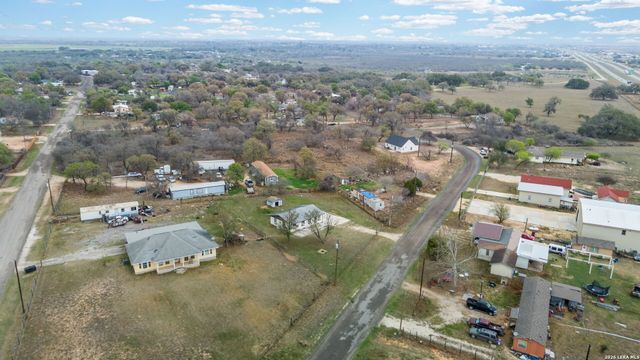 844 County Road 6846, Lytle, TX 78052