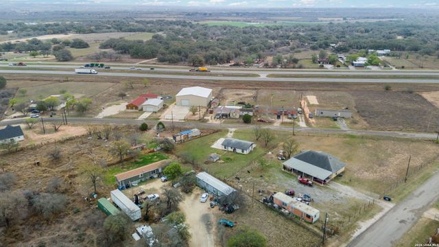 844 County Road 6846, Lytle, TX 78052