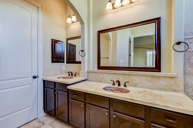 2306 Couch Street, Houston, TX 77008