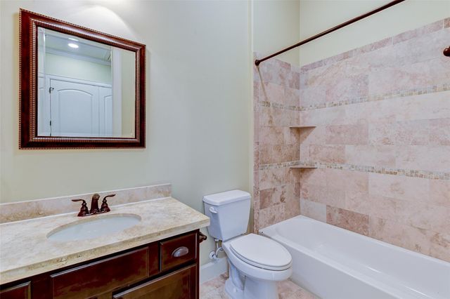 2306 Couch Street, Houston, TX 77008