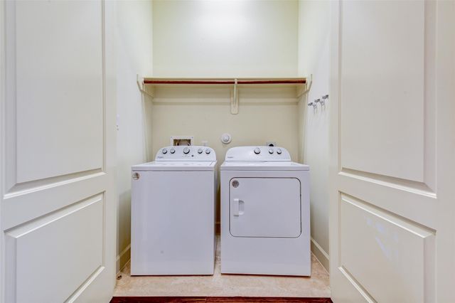 2306 Couch Street, Houston, TX 77008