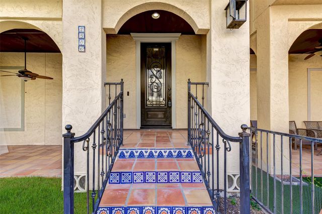2306 Couch Street, Houston, TX 77008