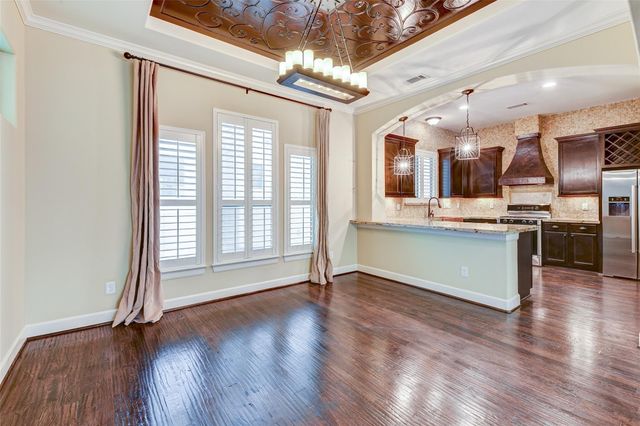 2306 Couch Street, Houston, TX 77008
