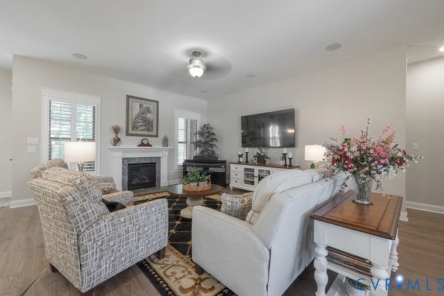 9212 Kinnerton Dr, Midlothian, VA 23112