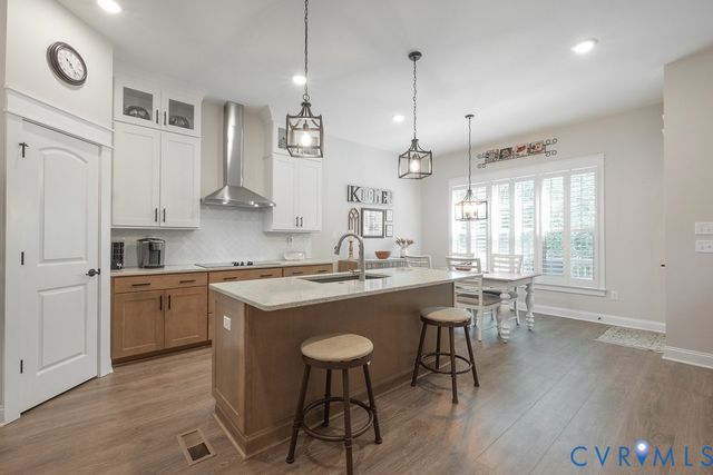 9212 Kinnerton Dr, Midlothian, VA 23112