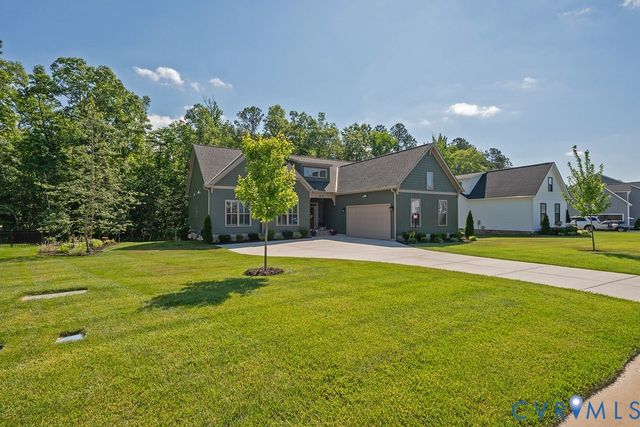 9212 Kinnerton Dr, Midlothian, VA 23112