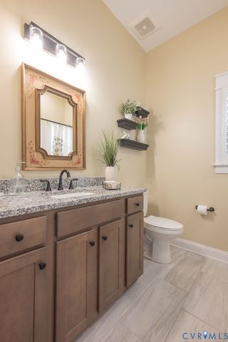 9212 Kinnerton Dr, Midlothian, VA 23112