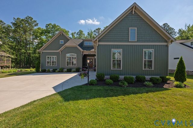 9212 Kinnerton Dr, Midlothian, VA 23112