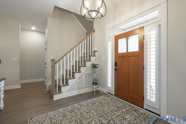 9212 Kinnerton Dr, Midlothian, VA 23112