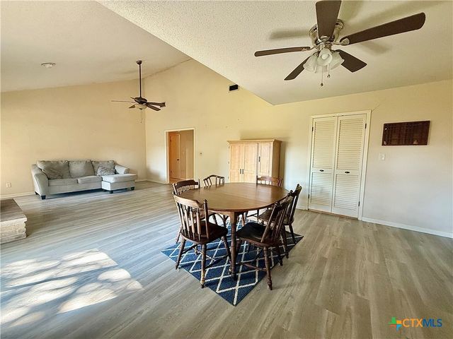 207 Navajo Drive, Victoria, TX 77904