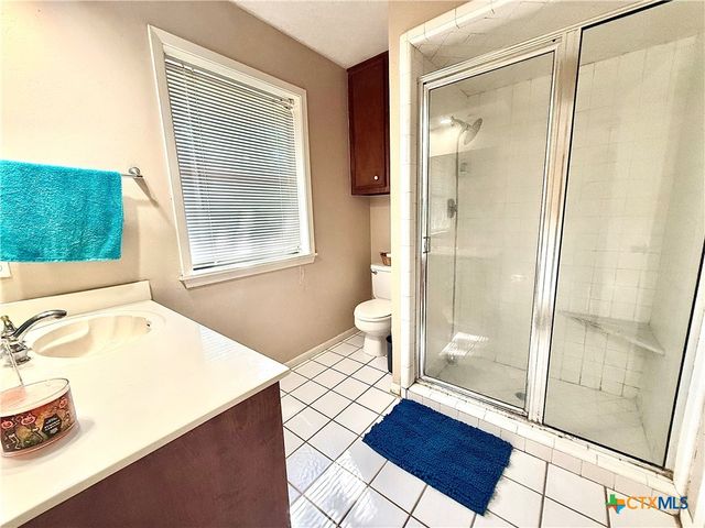 207 Navajo Drive, Victoria, TX 77904