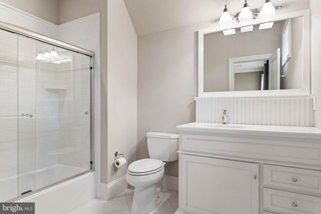 205 CARRIAGE LANE, Newtown Square, PA 19073