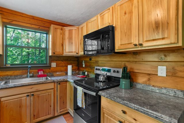488 S Lemmon Lane, Ellijay, GA 30540