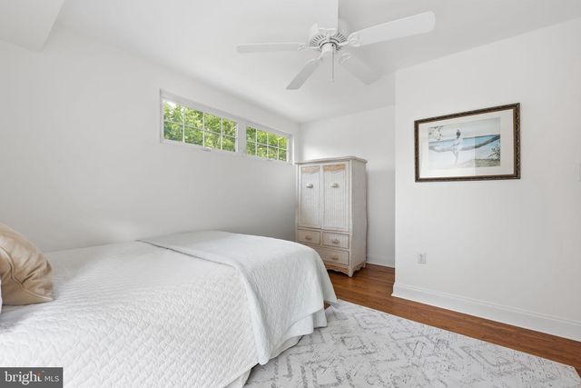 113 N PEMBROKE AVE, Margate City, NJ 08402