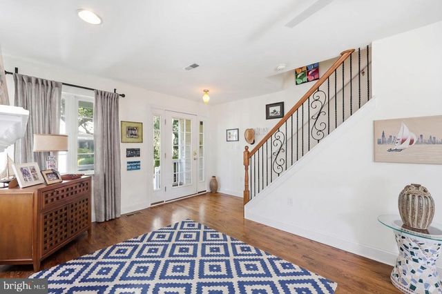 113 N PEMBROKE AVE, Margate City, NJ 08402
