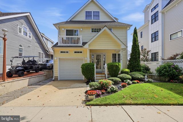 113 N PEMBROKE AVE, Margate City, NJ 08402