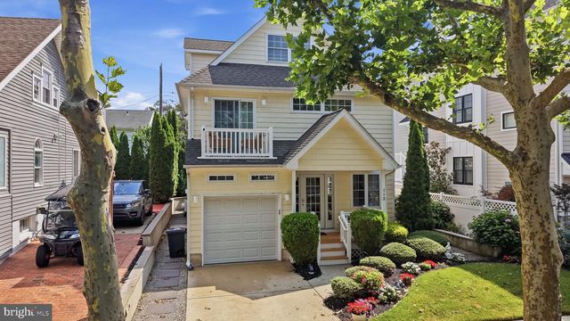 113 N PEMBROKE AVE, Margate City, NJ 08402