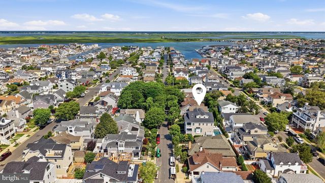 113 N PEMBROKE AVE, Margate City, NJ 08402