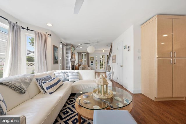 113 N PEMBROKE AVE, Margate City, NJ 08402