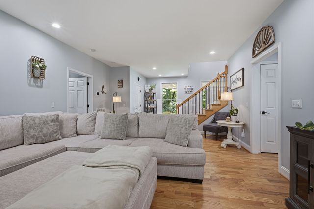 349 Parkview Ln, Centerville, TN 37033