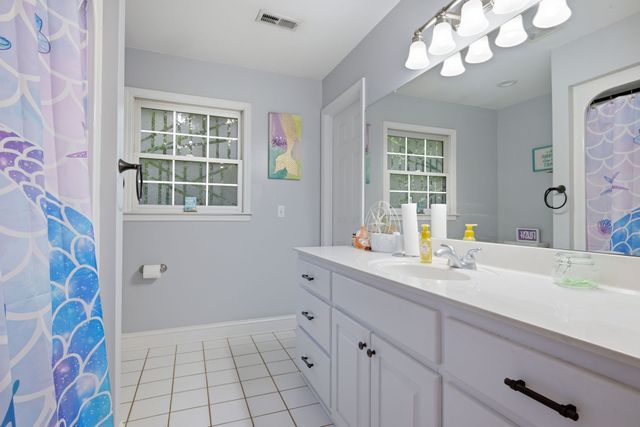 349 Parkview Ln, Centerville, TN 37033