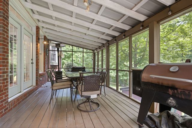 349 Parkview Ln, Centerville, TN 37033