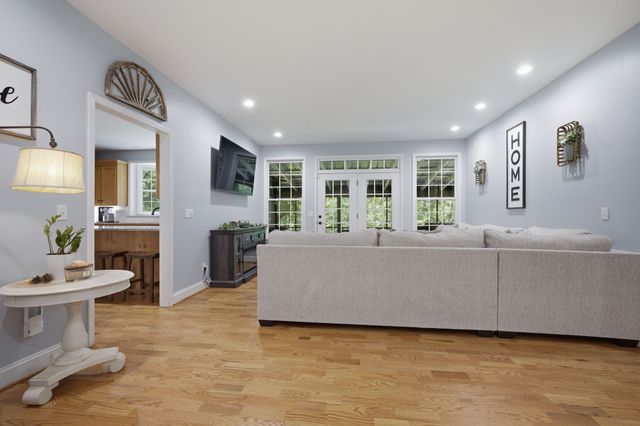 349 Parkview Ln, Centerville, TN 37033