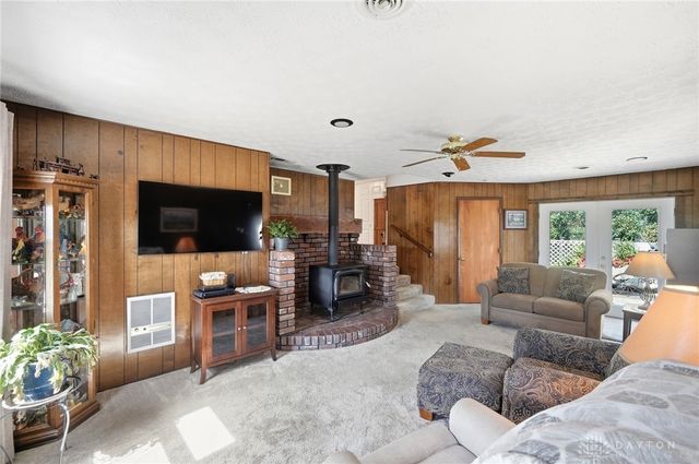 2106 Hamilton Road, Lebanon, OH 45036
