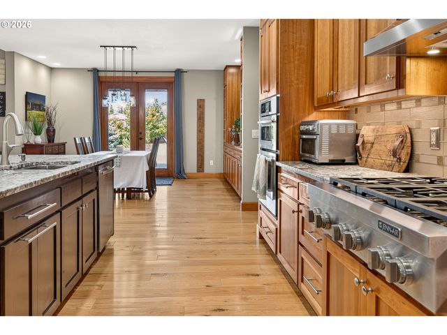 5670 Se RIVERSIDE Dr, Mc Minnville, OR 97128